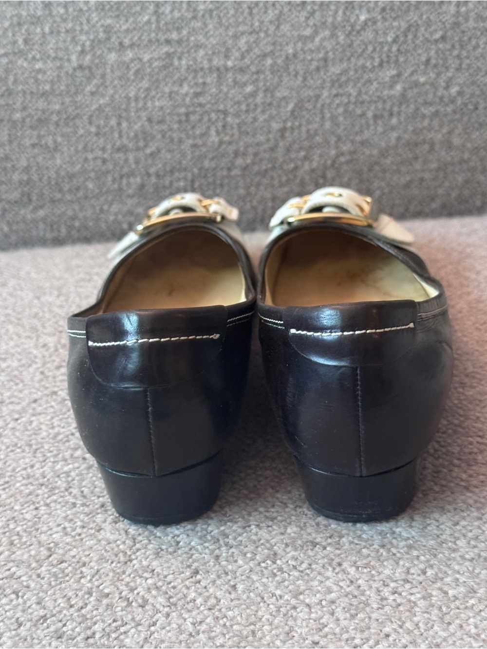 Navy and White Buckle 1” Heel Size 35.5 - Picture 2 of 7